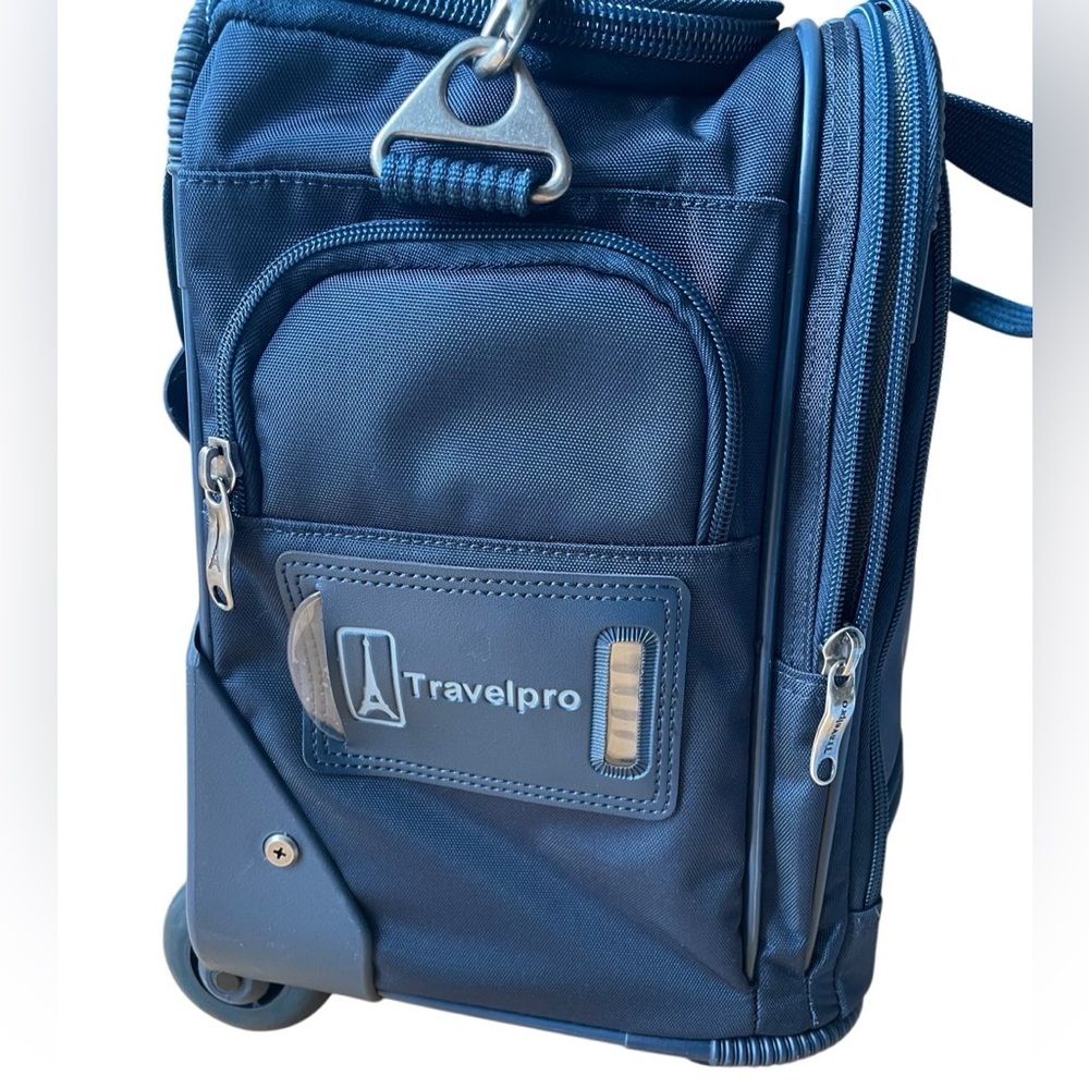 Crew4 by Travelpro Navy Blue Carry-On w/ Wheels - Picture 3 of 16